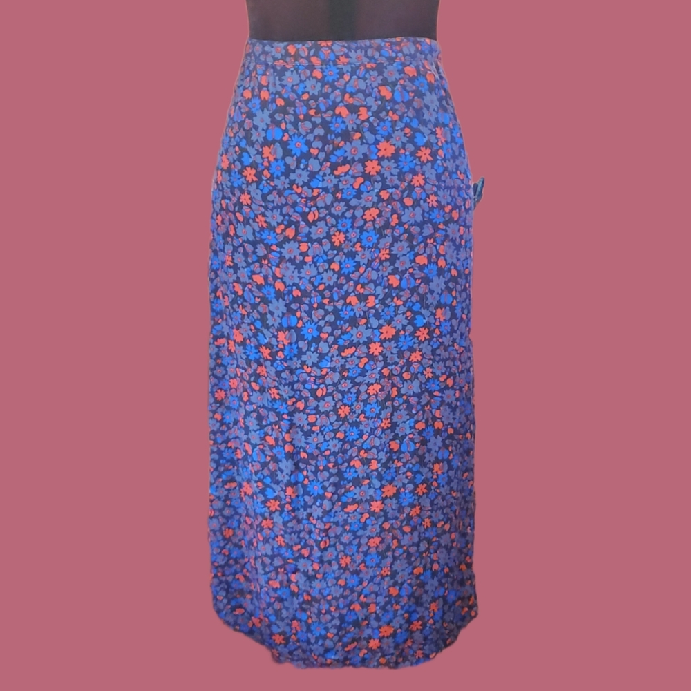 Plus size women short skirt